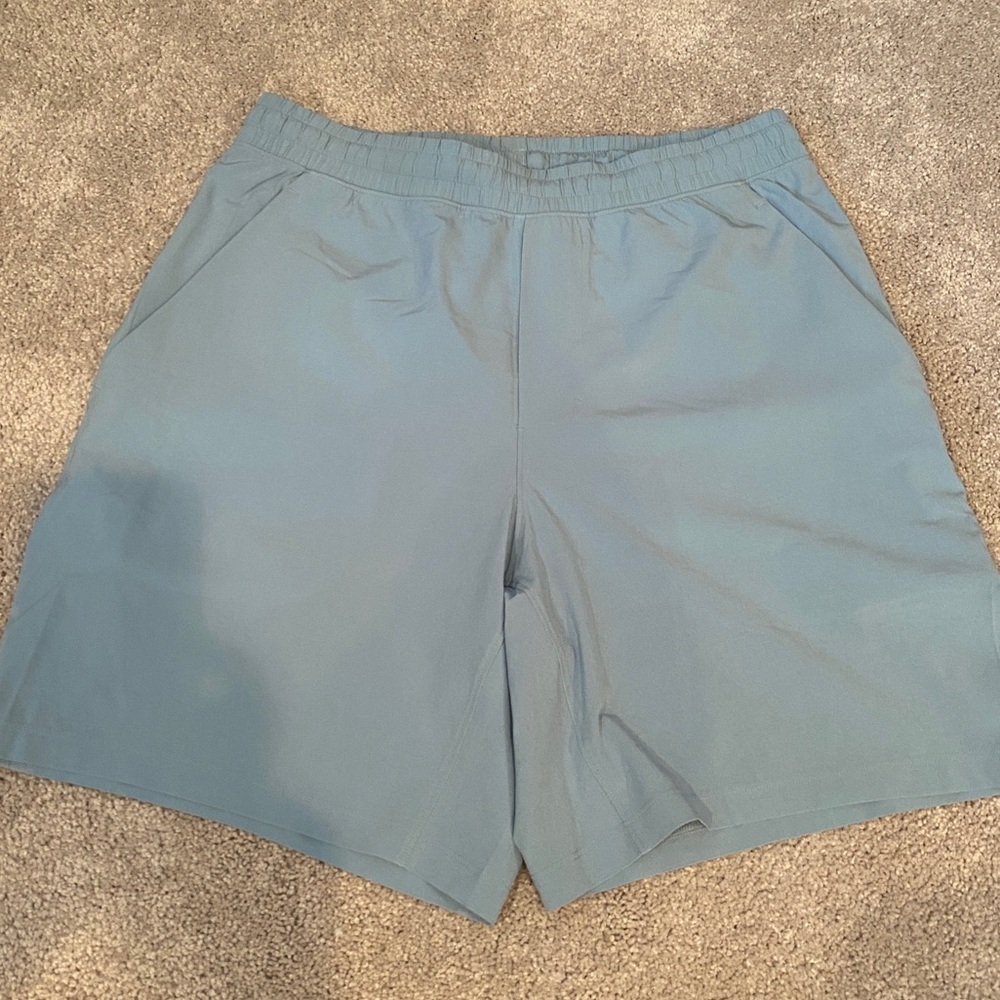 NWOT Lululemon Pace Breaker 7” Linerless Shorts